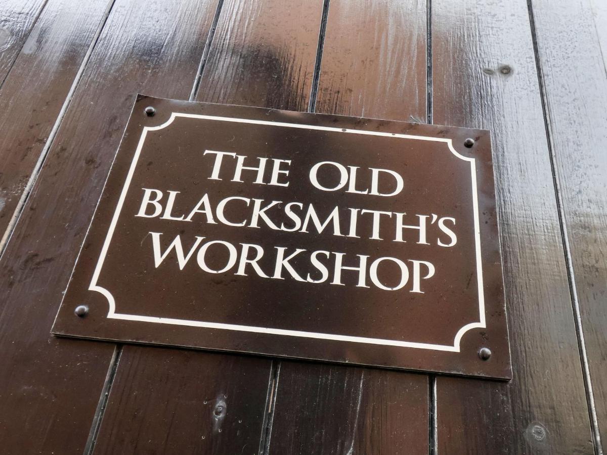 The Old Blacksmith'S Workshop Villa Whitby Exterior photo